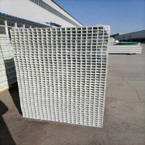 【濮陽(yáng)化工用電纜橋架玻璃鋼復(fù)合材料橋架】- 